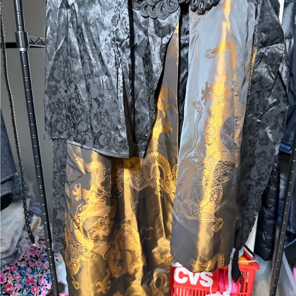 Elegant Black and Gold Layered top, jacket - Picture 6 of 6